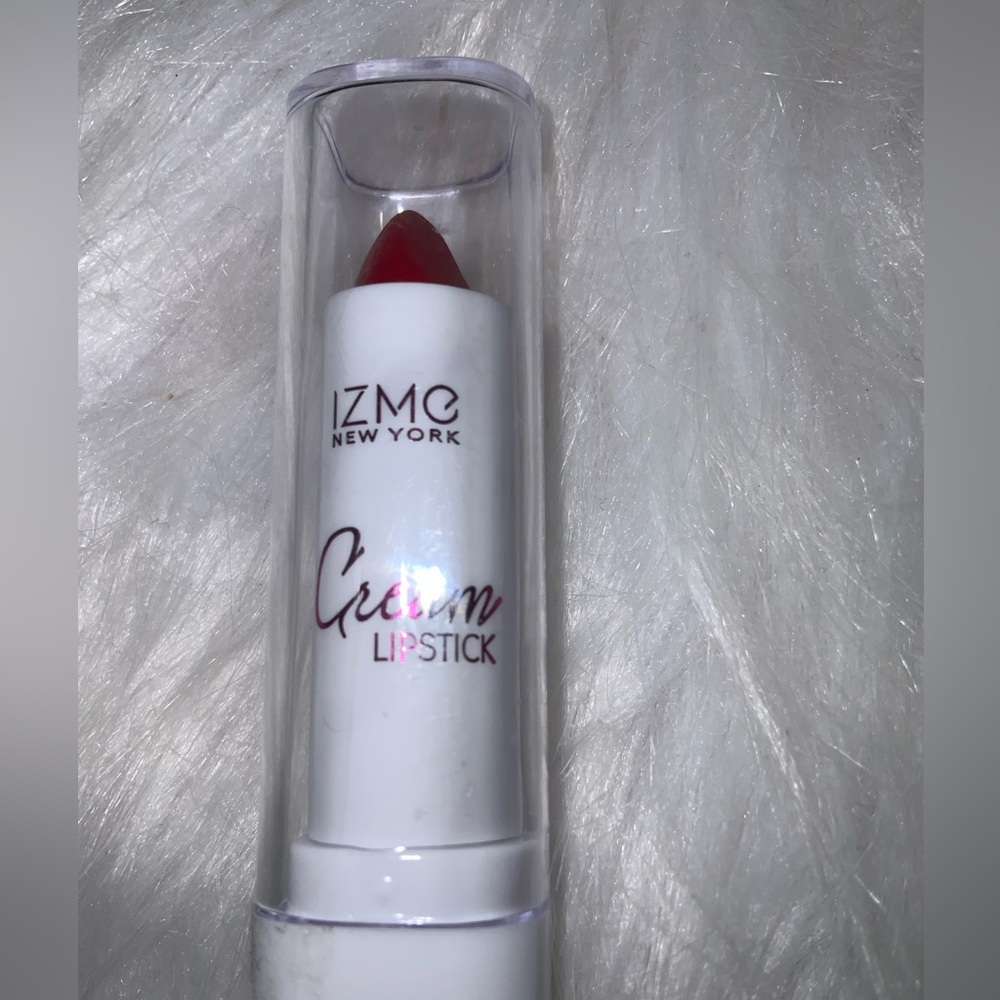 🛍️Red Lipstick 🛍️ - Picture 3 of 5